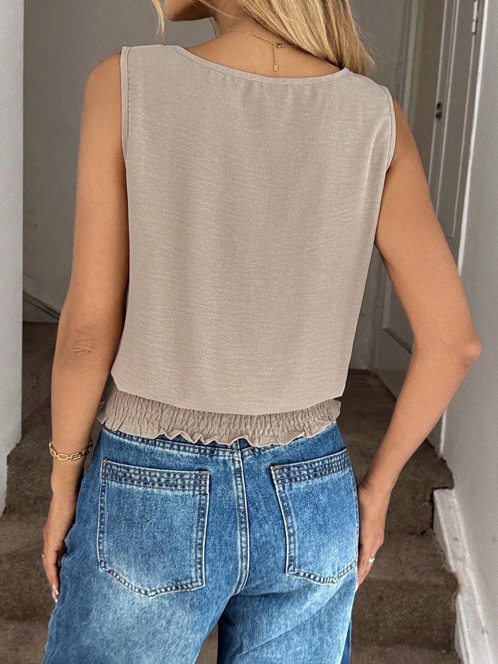 SHEIN LUNE Women's Casual Solid Color Sleeveless Crew Neck Spring/Summer Basic Cute Blouse Shirt